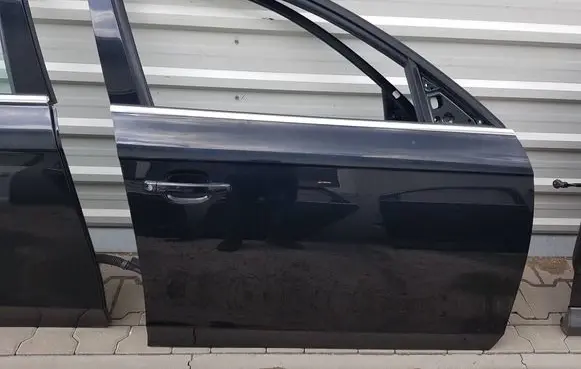 Audi A4 S4 B8 8K Front door 