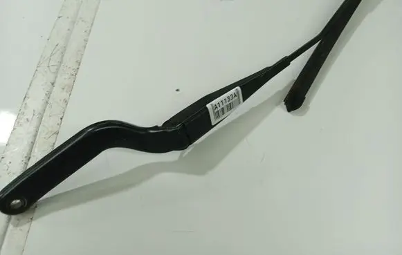 Ford C-MAX I Front wiper blade arm 3M5117526AB