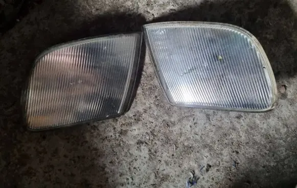 Volkswagen PASSAT B4 Front indicator light