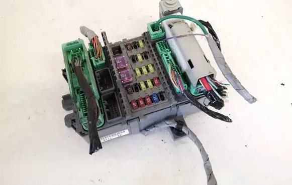 Honda Accord Fuse box set tl0g113 tl0-g113