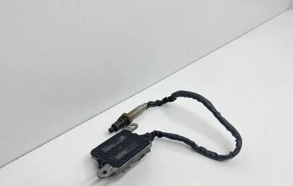 Mercedes-Benz C W205 Lambda probe sensor A0009058011 SNS1005 A3C0105750001