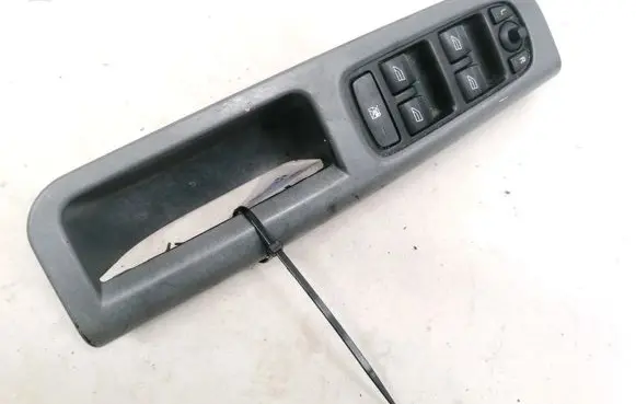 Volvo V50 Electric window control switch 30710790 30710789
