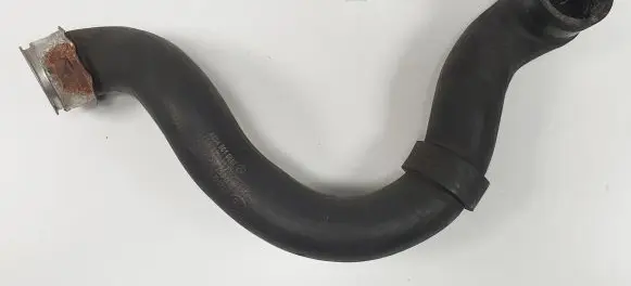 Mercedes-Benz C W204 Engine coolant pipe/hose A2045010682