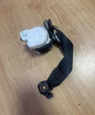 Toyota Yaris Rear seatbelt H073818 H073901 H073811
