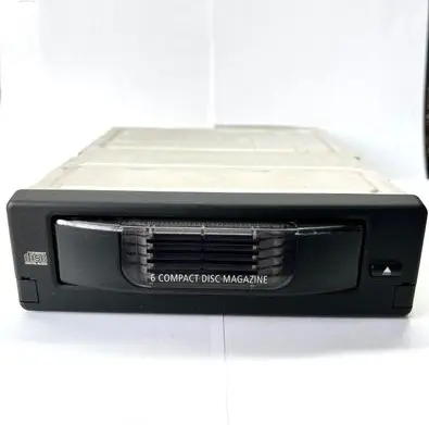 BMW 5 E60 E61 CD/DVD changer 6956939 600650959132 020469