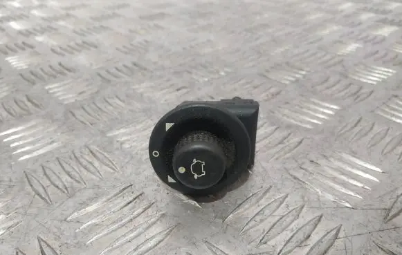 Ford Focus Wing mirror switch 93BG17B676BA