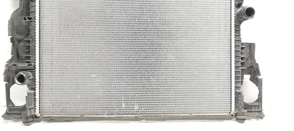 Volvo V60 Coolant radiator 31368059