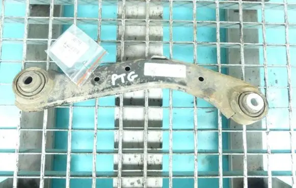 Rear control arm
