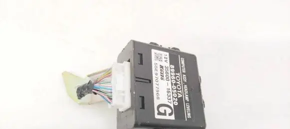 Toyota Avensis T250 Light module LCM 8996005020 89960-05020