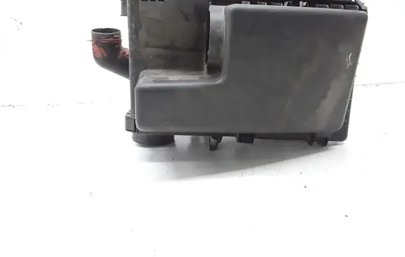 Volvo S80 Air filter box 3233369