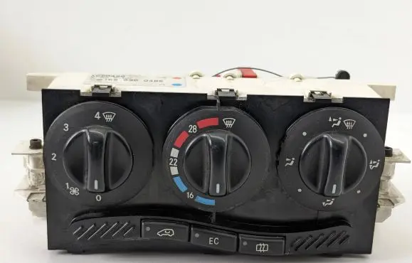 Mercedes-Benz A W168 Climate control unit 1688300485 K080498