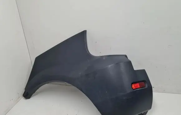 Rear bumper corner part panel trim