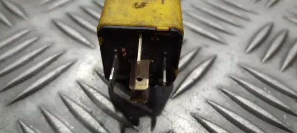 Fiat Bravo - Brava Other relay 82461739 a727