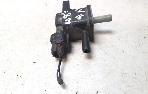 Toyota Avensis T270 Valve 90910TC001