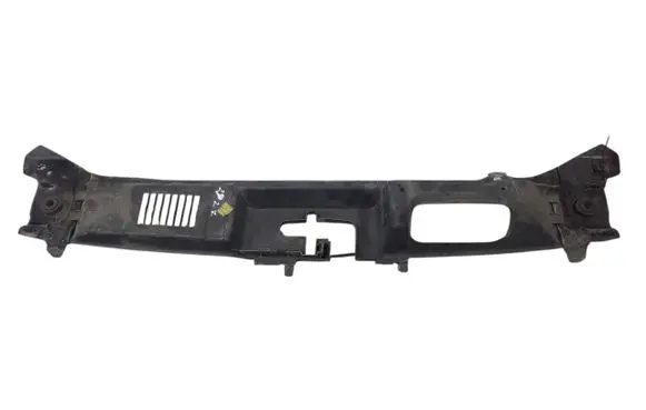 Volvo V50 Radiator trim 30716338 30716339