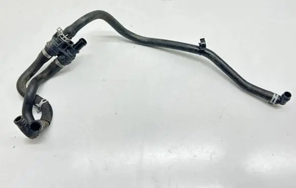 Volvo XC40 Engine coolant pipe/hose 31461890 8888768999