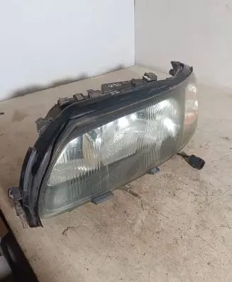 Volvo V70 Headlight/headlamp 8662919 89006878