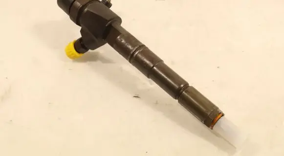 Alfa Romeo 159 Fuel injector 0445110243