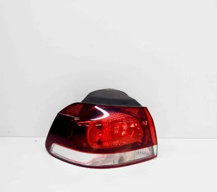 Volkswagen Golf VII Rear/tail lights 5K0945095M