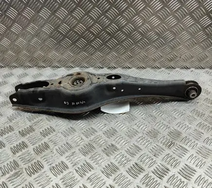 Volkswagen Golf VII Rear upper control arm/wishbone 5Q0505311D