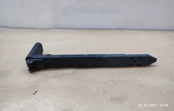 Volvo XC60 Headlight/headlamp mounting bracket 30763154