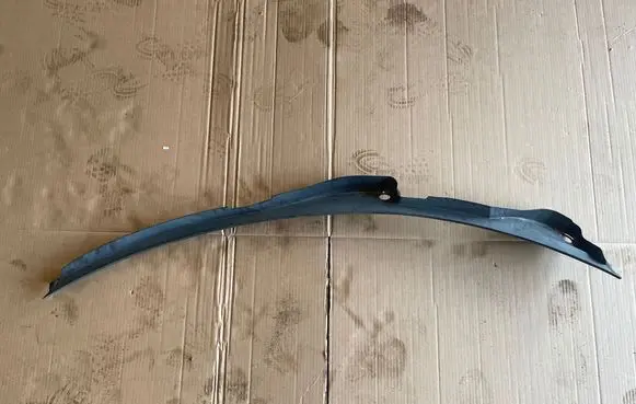 Audi A4 S4 B8 8K Wiper trim 8K2819403