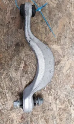 Rear control arm