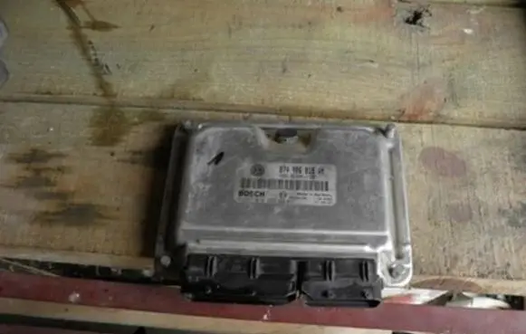 Volkswagen Transporter - Caravelle T4 Engine control unit/module 074906018AM