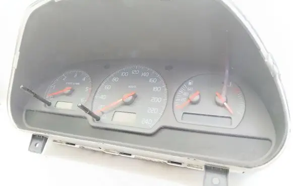 Volvo S40, V40 Speedometer (instrument cluster) 99W38D3 30057569H SW0887708