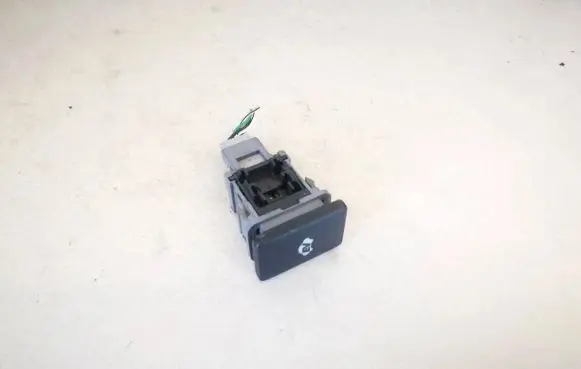 Toyota Prius (XW20) Other switches/knobs/shifts 15b060