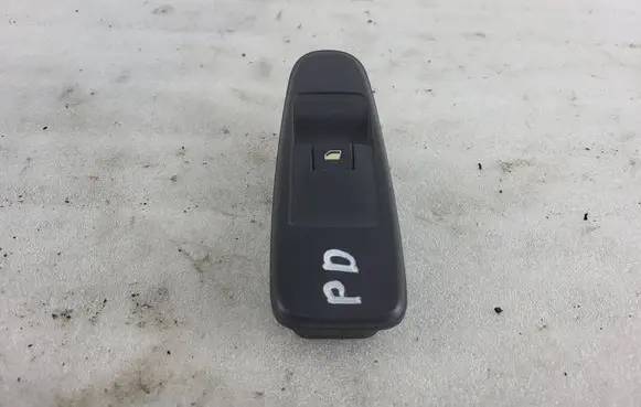 Citroen C4 Grand Picasso Electric window control switch 96590662XT