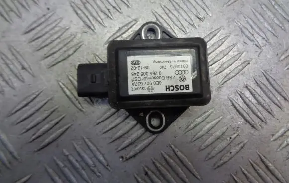 Audi A4 S4 B6 8E 8H ESP acceleration yaw rate sensor 8E0907637A