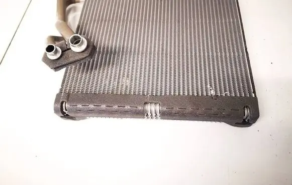 Volkswagen ID.3 A/C cooling radiator (condenser) 