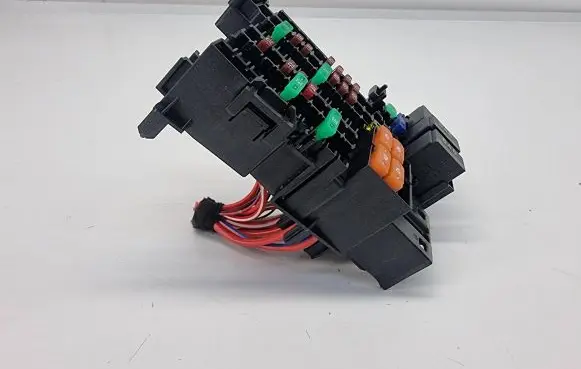 Volkswagen Golf VIII Fuse module 5WA937615