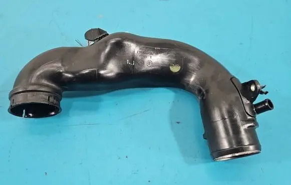 Opel Astra J Intercooler hose/pipe 55577108 IMPRK1570425