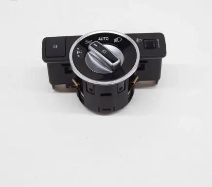 Mercedes-Benz CLA C117 X117 W117 Light switch A2049053103 10091543