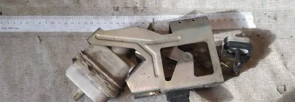 Mercedes-Benz S W140 Tailgate lock latch 1408002075