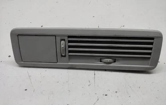 Mercedes-Benz Vito Viano W447 Air vent grill in roof A4478306900 14062018