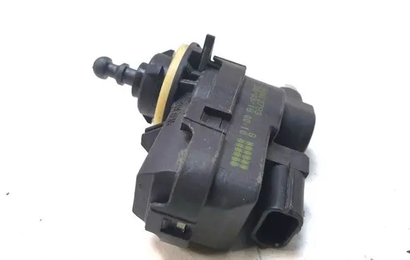 Toyota Yaris Headlight level adjustment motor 90013783