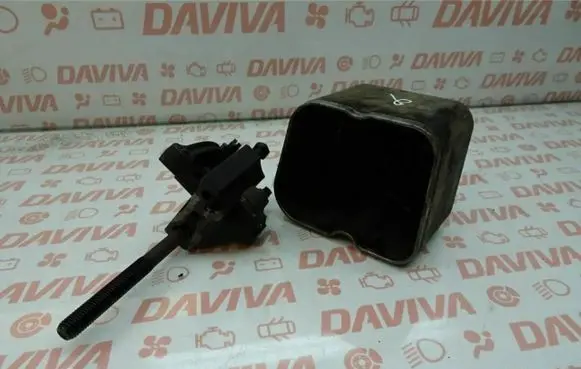 Mercedes-Benz C W202 Other engine part 