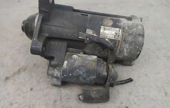Mazda Premacy Starter motor RF1H18400