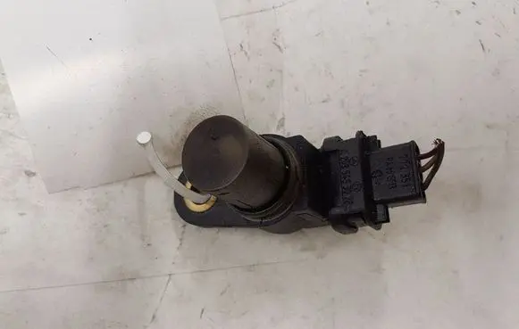 Mercedes-Benz E W211 Camshaft position sensor A0031539728