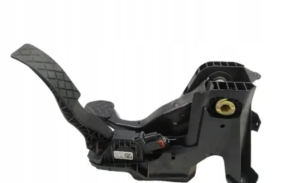 Volkswagen PASSAT B8 Accelerator throttle pedal 5Q1721058BJ