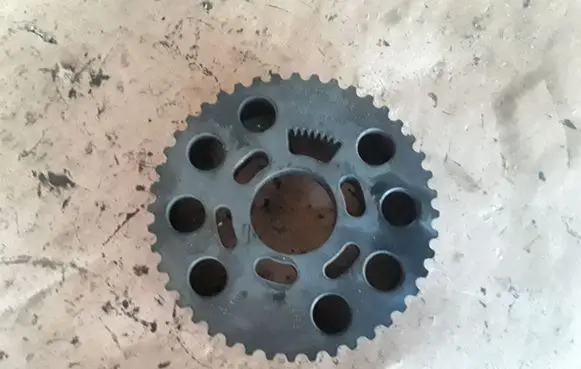 Volkswagen Tiguan Camshaft pulley/ VANOS 038109111E