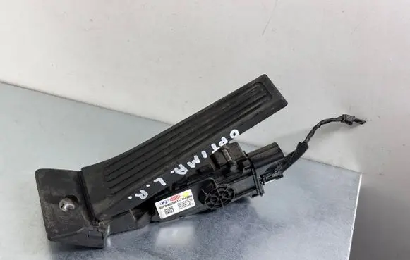 KIA Optima Accelerator throttle pedal MFB0529A1AD4200 529A1D4200