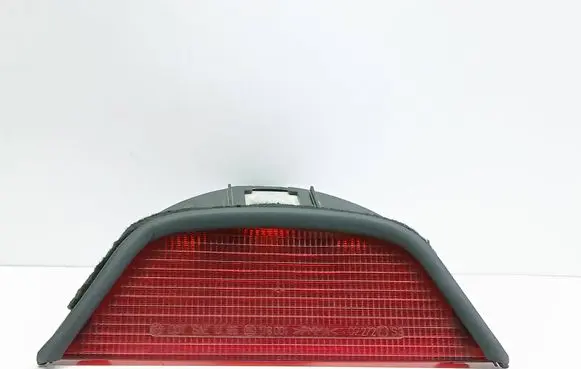 BMW 5 E39 Third/center stoplight 8360568