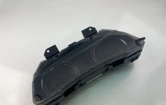 Toyota Avensis T270 Speedometer (instrument cluster) 8380005L70