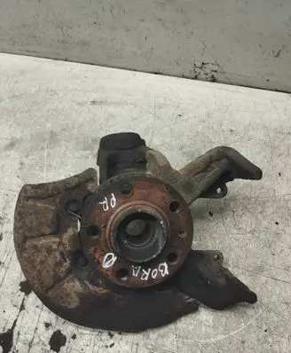 Volkswagen Bora Front wheel hub spindle knuckle