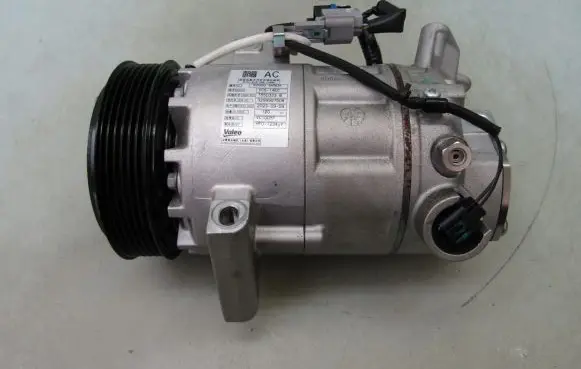 Nissan X-Trail T33 Air conditioning (A/C) compressor (pump) 926006RN0A