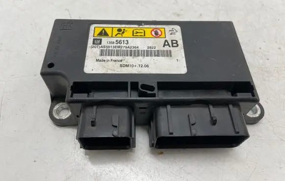 Opel Insignia A Airbag control unit/module 13585613
